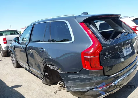 2021 Volvo Xc90 Recharge Plug-In Hybrid T8 Inscription 6 Passenger z USA, uszkodzony, nr VIN YV4BR00L4M1698473